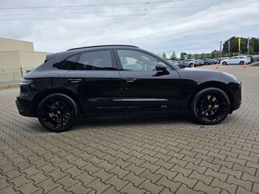 Porsche Macan GTS — photo 14