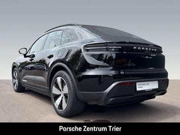 Porsche Macan — photo 3
