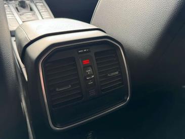 Porsche Macan 4S — photo 26