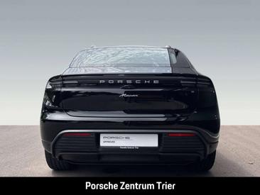 Porsche Macan — photo 7