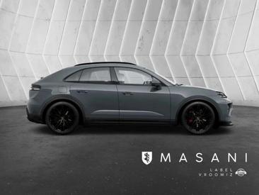 Porsche Macan 4S — photo 5