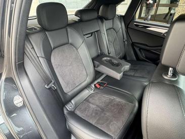 Porsche Macan 4S — photo 28
