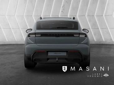 Porsche Macan 4S — photo 6