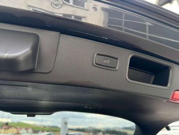 Porsche Macan 4S — photo 31