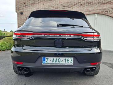 Porsche Macan Turbo — photo 11