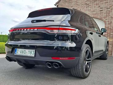 Porsche Macan Turbo — photo 12