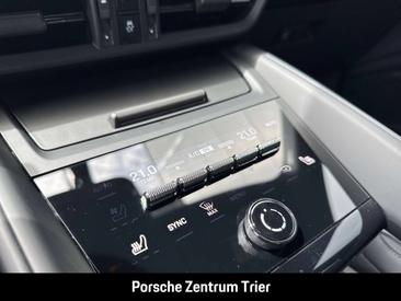 Porsche Macan — photo 20