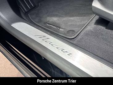Porsche Macan — photo 21