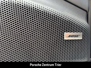 Porsche Macan — photo 28