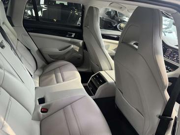 Porsche Panamera I — photo 8