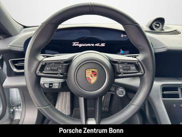 Porsche Taycan 4S — photo 10