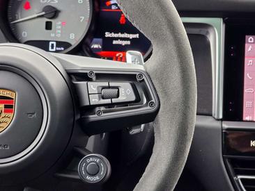 Porsche Macan GTS — photo 40
