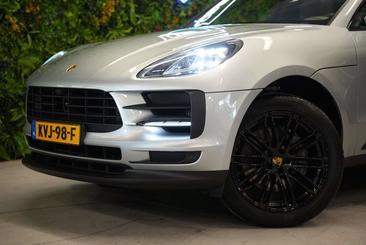 Porsche Macan S — photo 14
