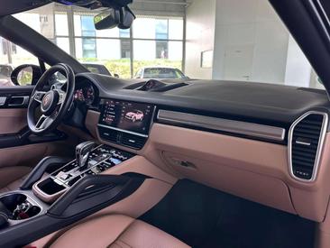 Porsche Cayenne III S Platinum Edition — photo 10
