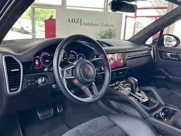 Porsche Cayenne III GTS — photo 8