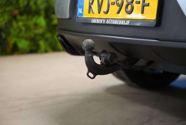 Porsche Macan S — photo 28