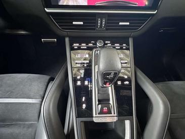Porsche Cayenne III GTS — photo 15