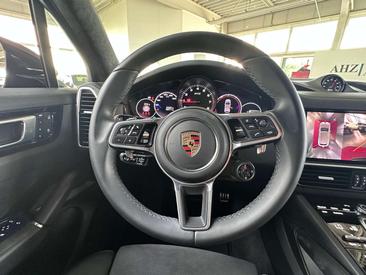 Porsche Cayenne III GTS — photo 16