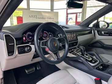Porsche Cayenne III GTS — photo 8