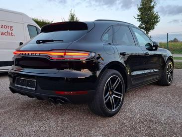 Porsche Macan Turbo — photo 42