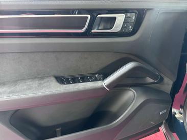 Porsche Cayenne III GTS — photo 21