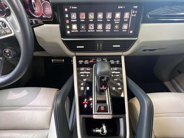 Porsche Cayenne III GTS — photo 13