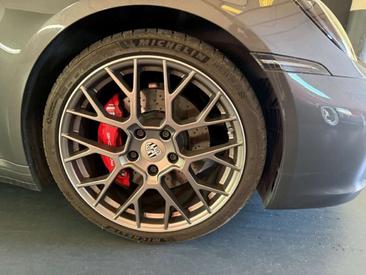 Porsche 992 II Carrera 4S — photo 4