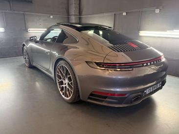Porsche 992 II Carrera 4S — photo 8