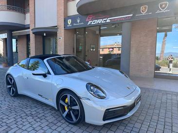 Porsche 992 II Targa 4S — photo 2