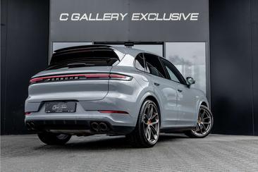 Porsche Cayenne III Turbo E-Hybrid — photo 7