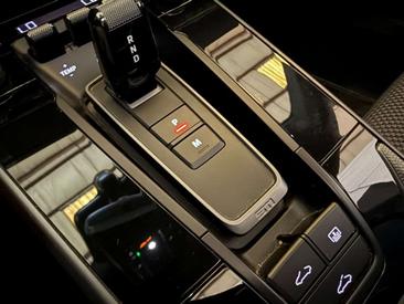 Porsche 992 II Carrera 4S — photo 16