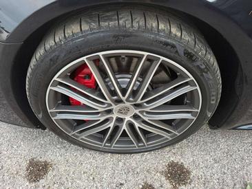 Porsche Panamera II Turbo — photo 9