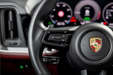 Porsche Cayenne III Turbo E-Hybrid — photo 23