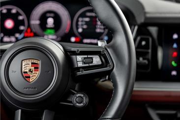 Porsche Cayenne III Turbo E-Hybrid — photo 24