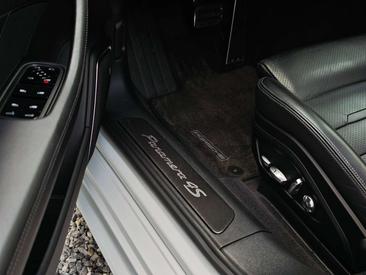 Porsche Panamera II 4S — photo 12