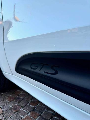 Porsche Macan GTS — photo 11