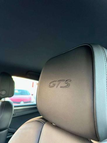 Porsche Macan GTS — photo 12