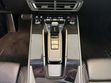 Porsche 992 I Carrera S — photo 13