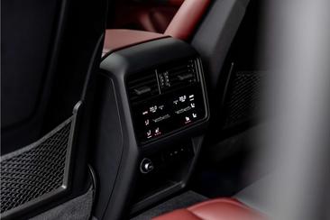 Porsche Cayenne III Turbo E-Hybrid — photo 41