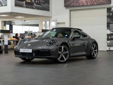 Porsche 992 I Carrera — photo 11