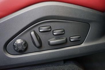 Porsche Macan Electrique Turbo — photo 14