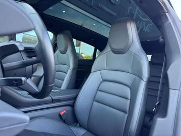 Porsche Taycan Performance Package — photo 9