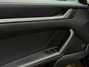 Porsche 992 II Targa 4S — photo 19