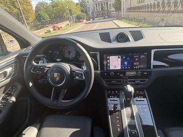 Porsche Macan S — photo 8