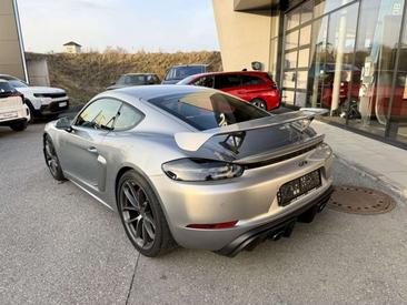 Porsche 718 GT4 — photo 4