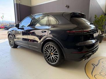 Porsche Cayenne III S — photo 6
