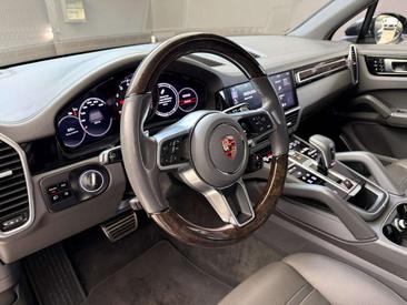 Porsche Cayenne III S — photo 9