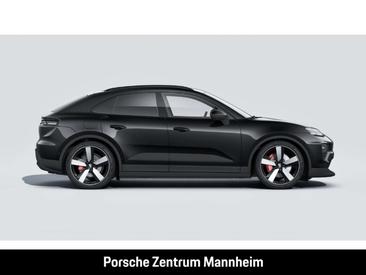 Porsche Macan 4S — photo 6
