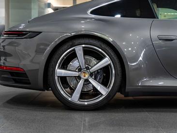 Porsche 992 I Carrera — photo 29