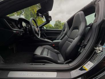 Porsche 992 II Targa 4S — photo 24